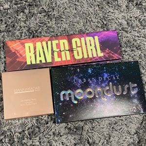 Makeup palettes